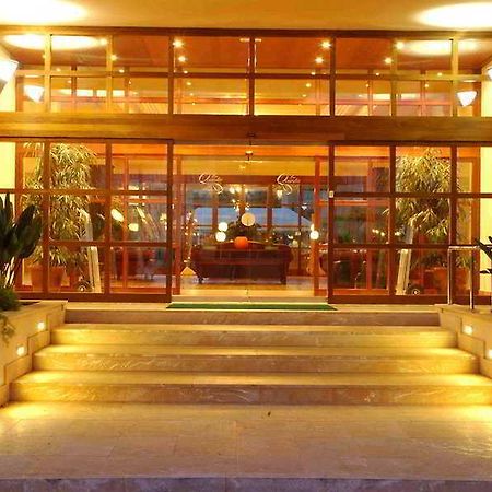 Portblue La Quinta Hotel And Spa Menorca Island Bagian luar foto